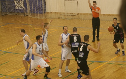 Megszereztük a bajnok skalpját image 8 015.jpg