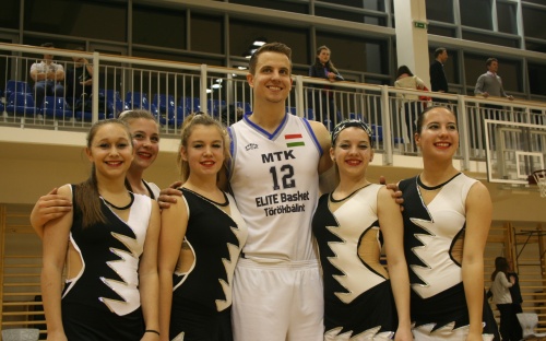 Megszereztük a bajnok skalpját image 88 215.jpg