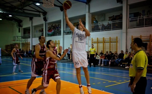 Heroikus küzdés, szenzációs győzelem image 19 mtk-torokbalint_salgotarjan_29.jpg